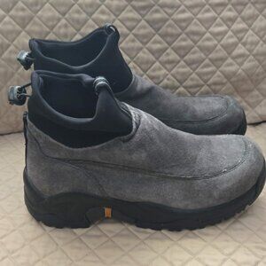 Men's Bass Gator Groves Boots Grey Suede W/ Black ankle band Size 8.5 M.